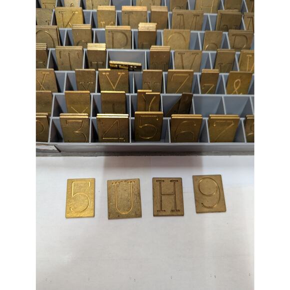 Gravograph Miscellaneous BRASS letters Typeset Printer 1 1/4" tall 3.75 LBS - Picture 5 of 5